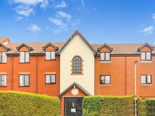 Flat for sale in Norton, Letchworth