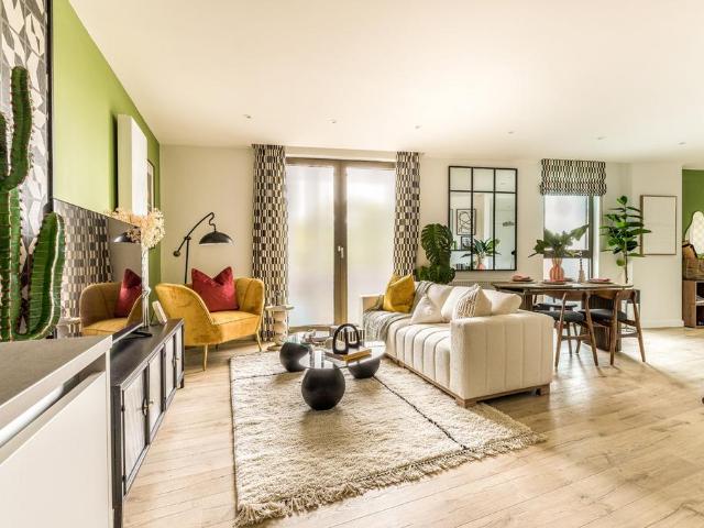 Flat for sale in West Ham, Isle Of Man