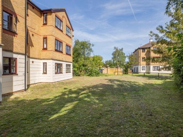 Flat for sale in Hackbridge, Isle Of Man