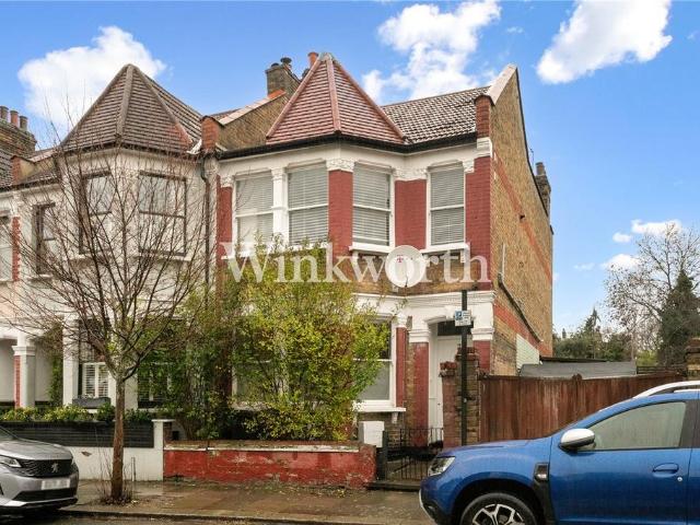 Flat for sale in Greater London