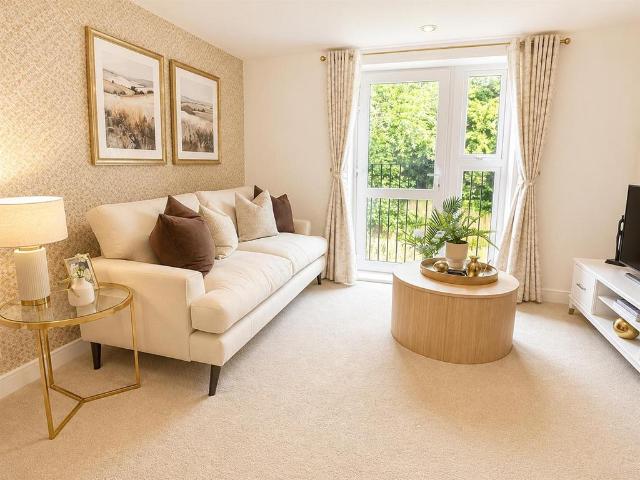 Flat for sale in Market Drayton, Shropshire
