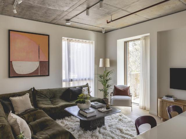 Flat for sale in London Borough of Lewisham, Deptford