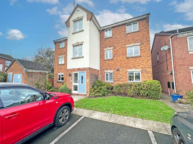 Flat for sale in Bloomfield, Tipton