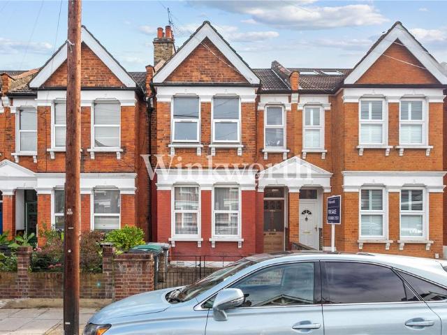 Flat for sale in Greater London