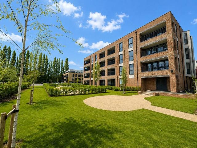 Flat for sale in Blackhills, Surrey