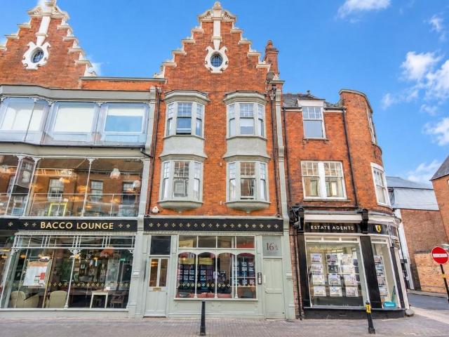 Flat for sale in New Bilton, Rugby