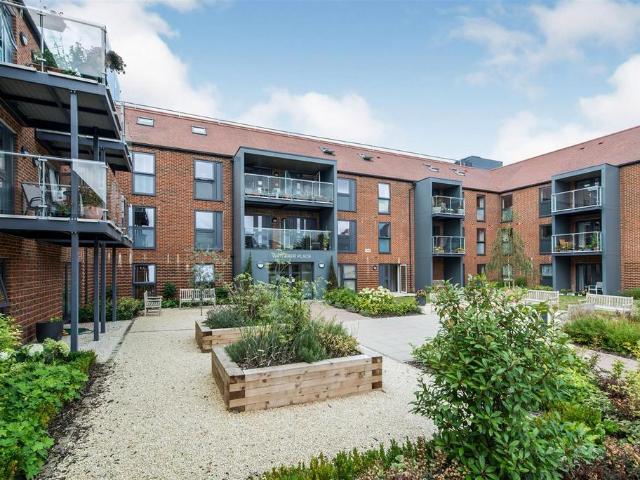 Flat for sale in The Soke, New Alresford