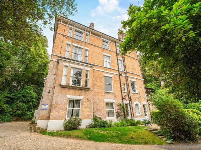 Flat for sale in West Cliff, Bournemouth