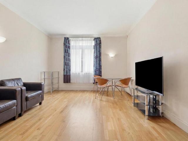 Flat for sale in Greater London
