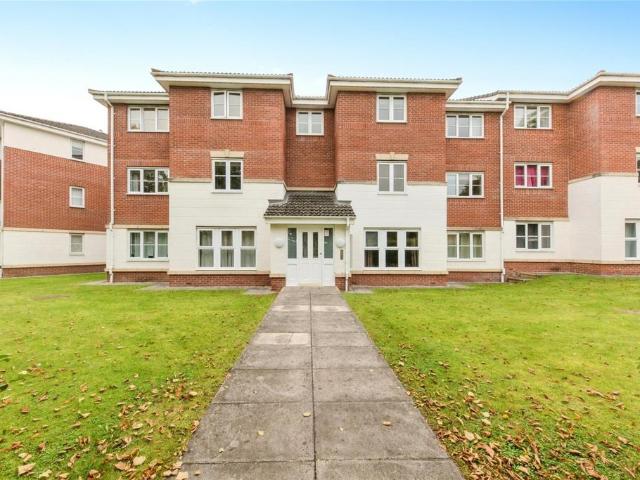 Flat for sale in Sandbach