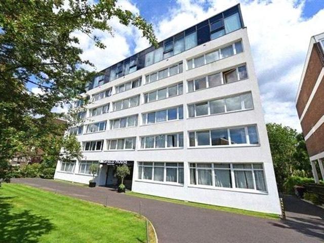 Flat for sale in Putney, Greater London