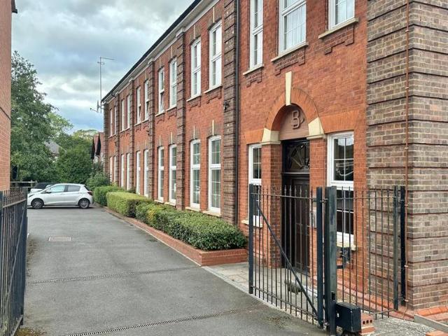 Flat for sale in Brandon, Rugby