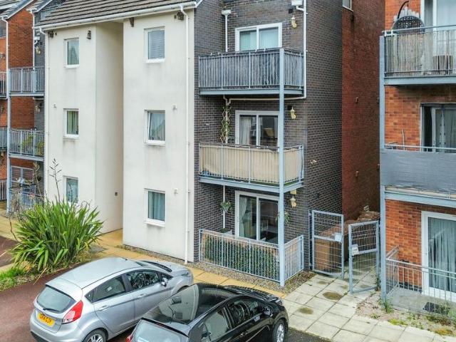 Flat for sale in Isle Of Man