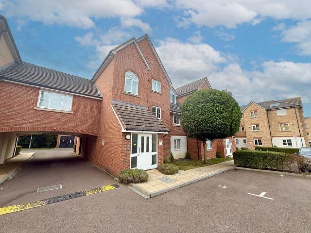 Flat for sale in Leighton-Linslade, Leighton Buzzard