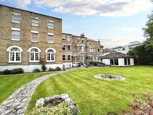 Flat for sale in West Cliff, Bournemouth