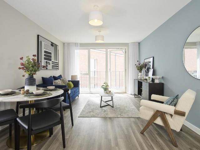 Flat for sale in Barking Riverside, Cat Hill
