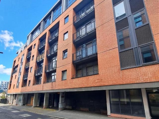 Flat for sale in Ropewalks, Calderstones