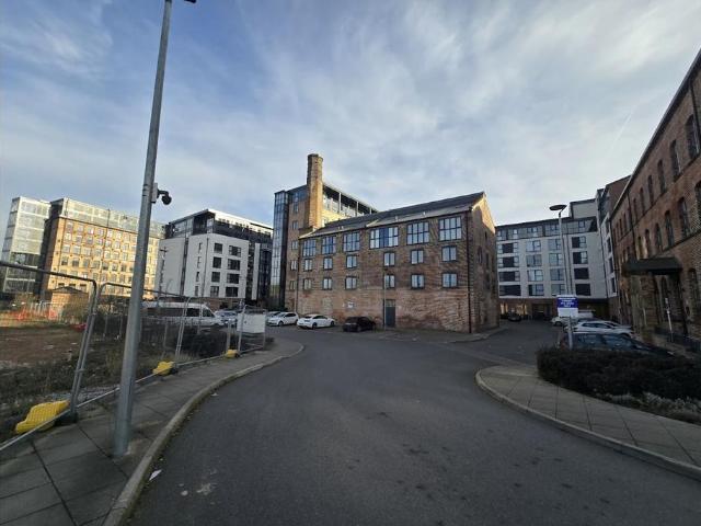 Flat for sale in Hunslet, West Yorkshire