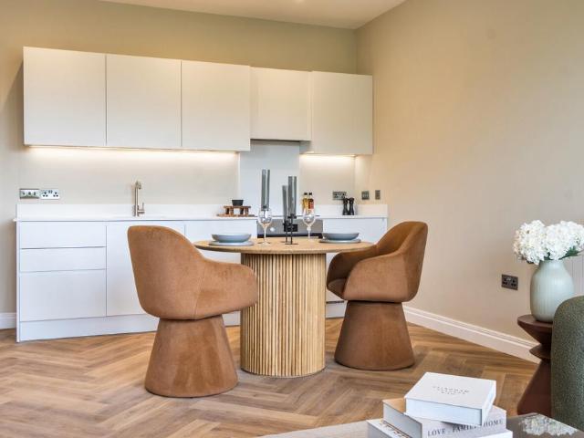 Flat for sale in St Albans, Five Acres