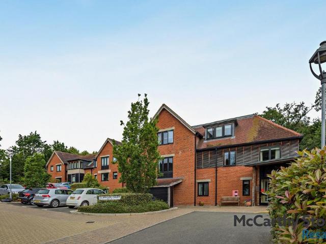 Flat for sale in Drybridge Hill, Eastbridge