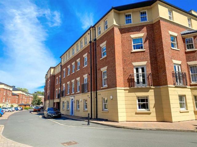 Flat for sale in Frankwell, Shropshire
