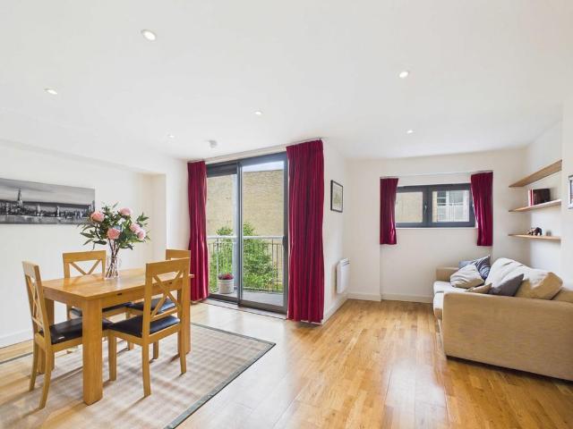 Flat for sale in The Borough, Greater London