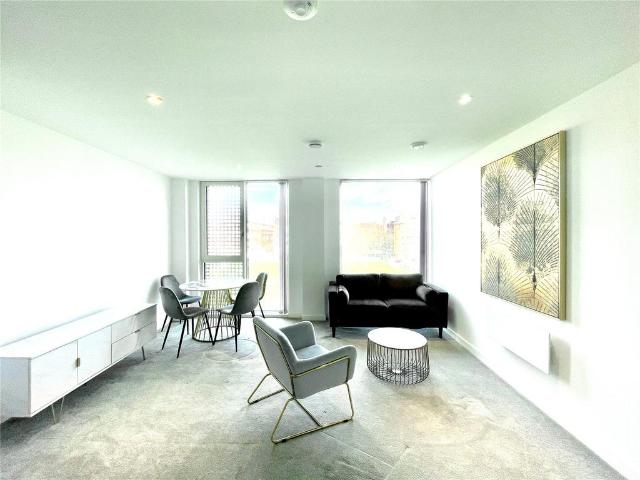Flat for sale in Hulme, Georgia