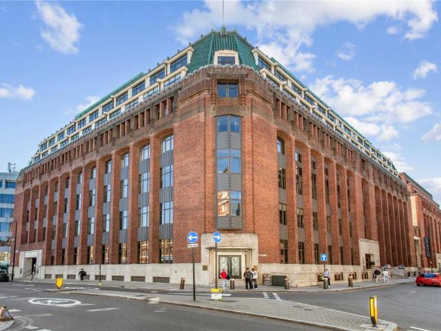 Flat for sale in Tower Liberty, Whitechapel