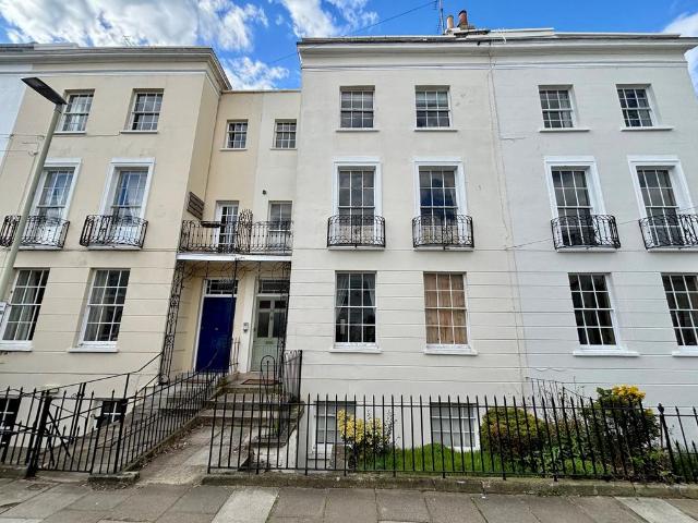 Flat for sale in Montpellier, Golden Valley