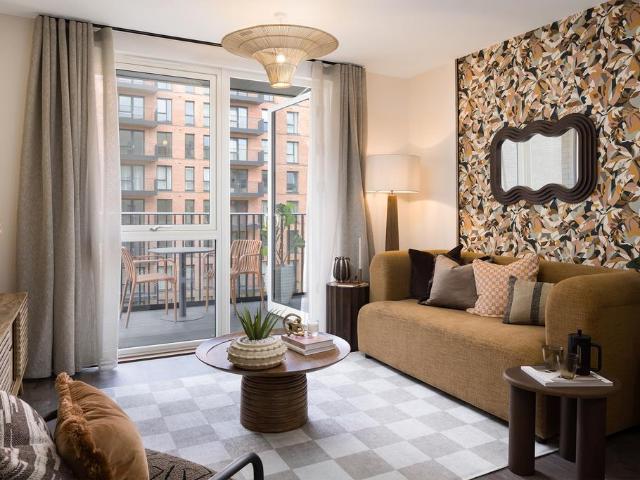 Flat for sale in London Borough of Hillingdon, Greater London