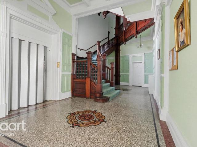 Flat for sale in Holland-on-Sea, Dale Hill