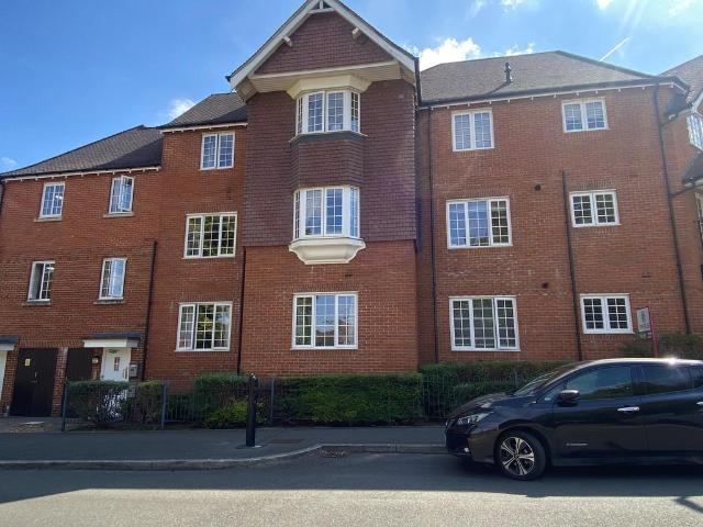 Flat for sale in Wendover, Buckinghamshire