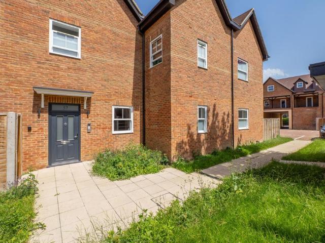 Flat for sale in Greater London