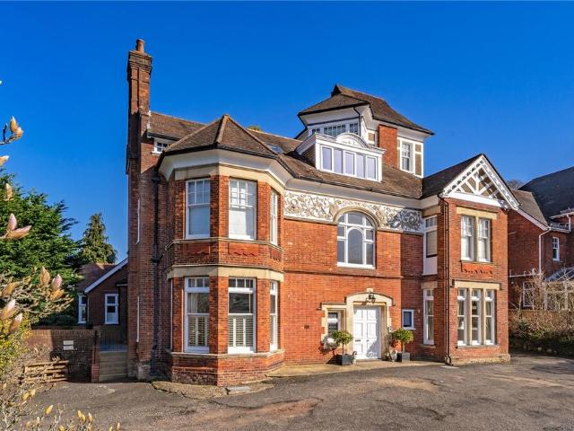 Flat for sale in St James, Sandown Park
