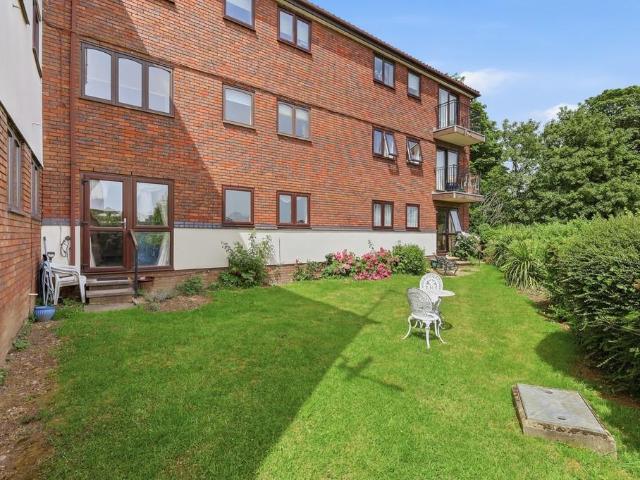 Flat for sale in Epping, Essex