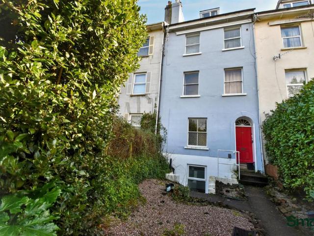 Flat for sale in Watergate, Devon