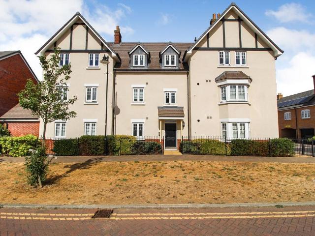 Flat for sale in Bedford