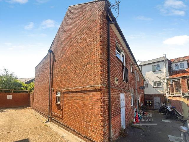 Flat for sale in Nodehill, Shide