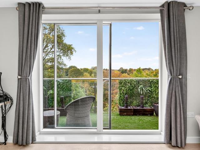 Flat for sale in Easthampstead, Bracknell