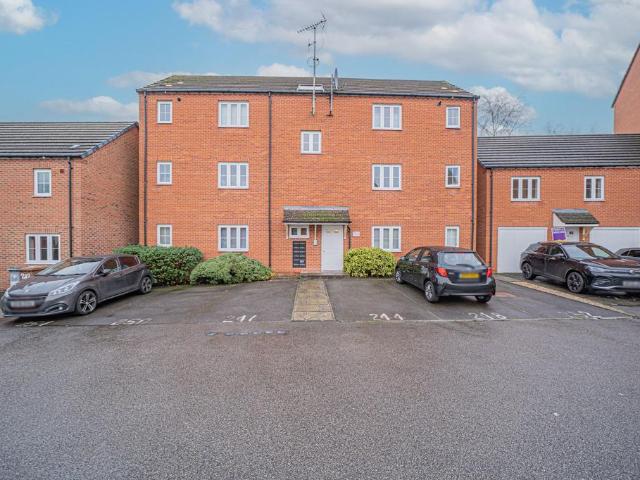 Flat for sale in Elmdon, West Midlands