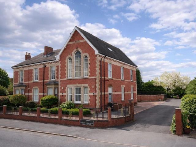 Flat for sale in Oswestry