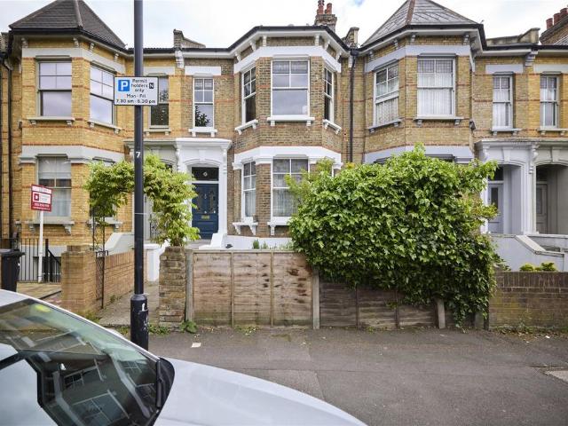 Flat for sale in Clapton, Lower Clapton