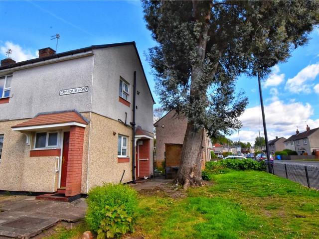 Flat for sale in Marland, Burnedge