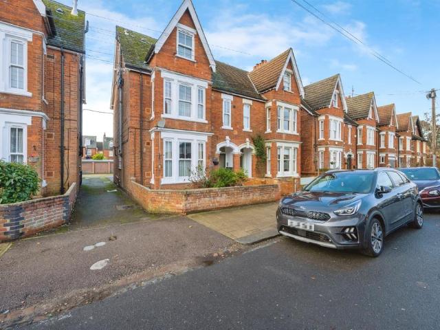Flat for sale in De Parys, Bedford