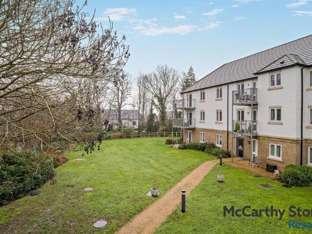 Flat for sale in Trowbridge