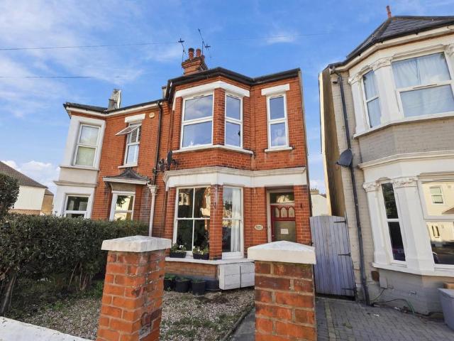 Flat for sale in Southend City Centre Neighbourhood, Southend-on-Sea