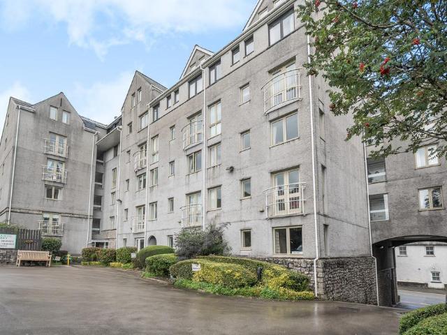 Flat for sale in Flookburgh