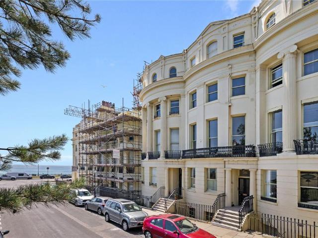 Flat for sale in Brunswick