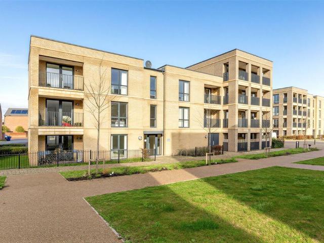 Flat for sale in South Trumpington, Arrington