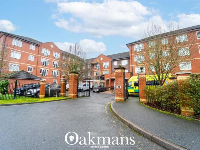 Flat for sale in Bromsgrove